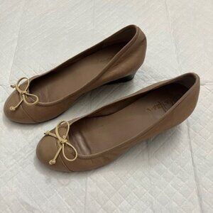 Soft leather shoes, pre owned